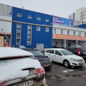 Павильон ГУДМАГ в Минске. Вид здания снаружи. Фото.
