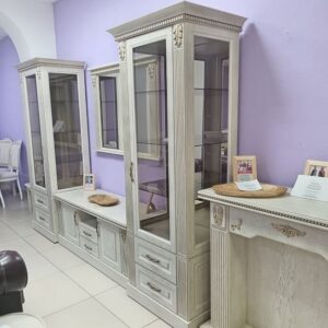 ШКАФ-ВИТРИНА С ПОДСВЕТКОЙ