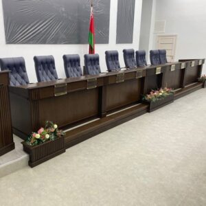 Стол президиума 9-ти местный (специальный, составной)
